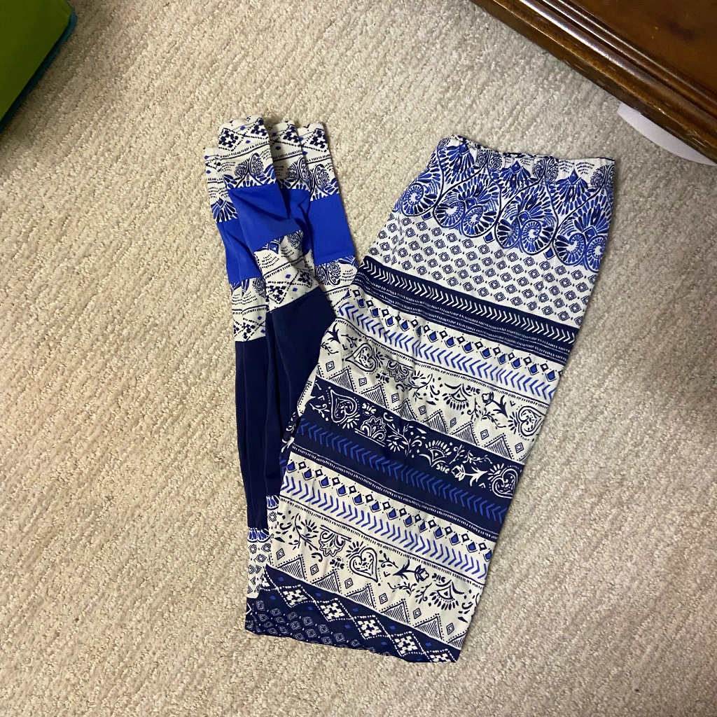 Patterned Roxy Leggings
